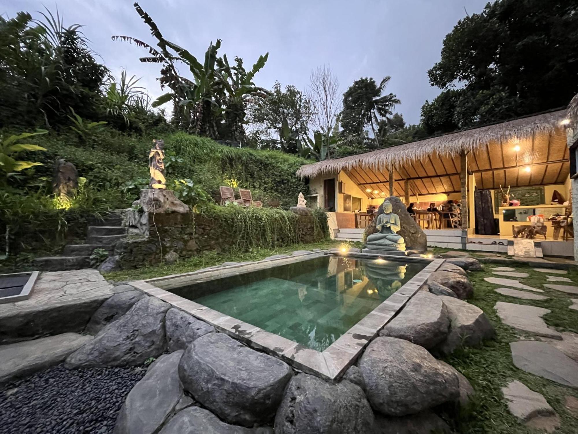 Bamboo Oasis Hotel Ubud Exterior foto