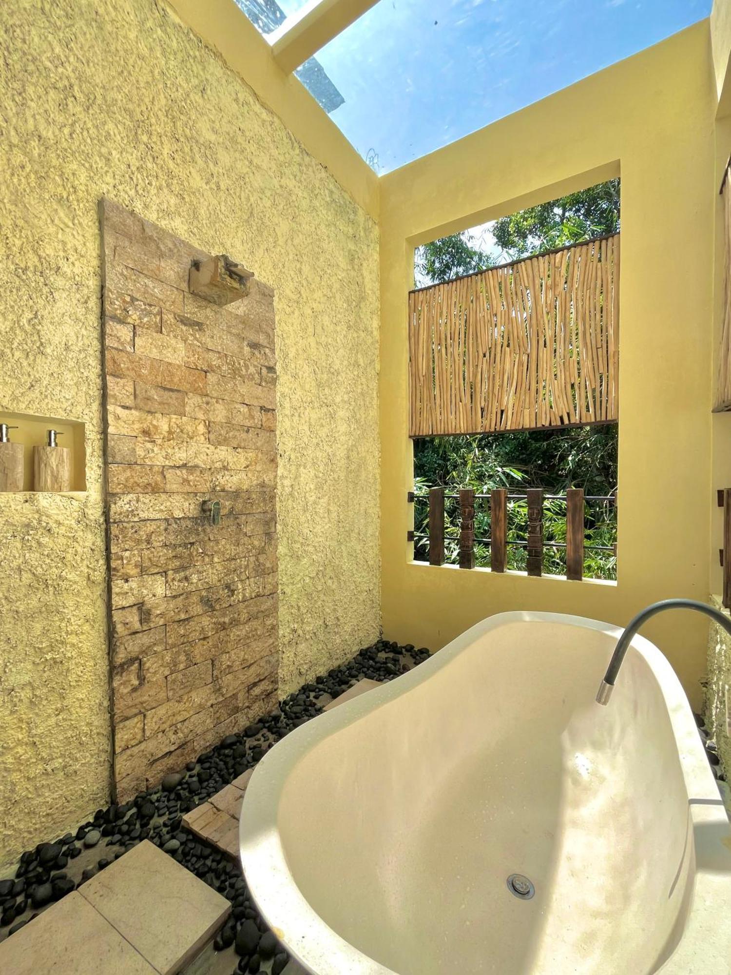 Bamboo Oasis Hotel Ubud Exterior foto